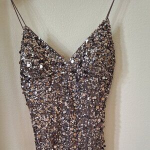 Adrianna Papell E! Red Carpet gold sequin dress Small